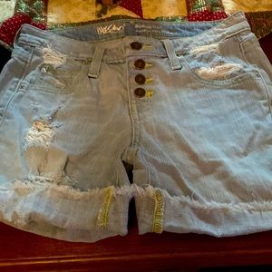 Boyfriend shorts size 00, 24 waist